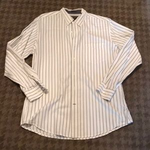 Men’s Club Room long sleeve striped dress shirt. Size Large.